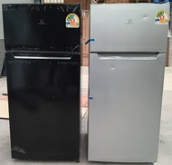 ตู้เย็น 2 ประตู WORLDTECH รุ่น WT-MRF-112 ขนาด 4 คิว ความจุ 112 ลิตร คละสี **เกรด B มีตำหนิ***