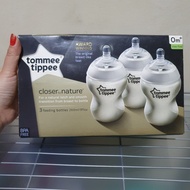 Tommee tippee 3 feeding bottles 260ml / Tommee tippee