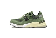 New Balance 992 Made in USA Mossy Green รองเท้าวิ่งกีฬาแฟชั่นแมทช์ลุคง่ายแบบเดียวกับผู้ชายและผู้หญิง