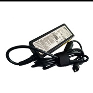 19V 2.1A 3.0mm x 1.0mm 40W