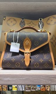 LV Monogram 經典款銀包