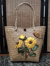 กระเป๋าสานกระจูด ปักดอกไม้ริบบิ้น 3 มิติ แฮนด์เมดทั้งใบ มีซับใน งานละเอียด
