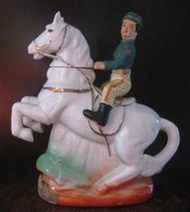 金門酒廠75年國慶紀念 身騎白馬的花木蘭陶瓷空酒瓶 馬到成功!