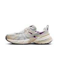 รองเท้าผู้หญิง Nike V2K Run Premium Women- HF4305-072 - 42.5