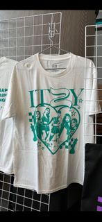 [Itzy7週年優惠平過原價]$212官方正版Itzy Checkmate香港演唱會白色Tee