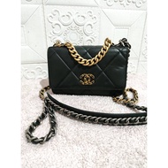 Chanel WOC wallet on chain (Ukay Preloved)