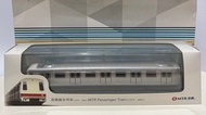港鐵 MTR 1/87 白頭 M-Train 市區線 第一代載客列車 1:87 HO scale MCW 都城嘉慕 九鐵 中期翻新列車 KCR  黃頭 烏蠅頭 同期 限定版 列車鐵路模型