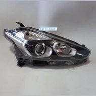 Headlamp toyota sienta tipe V / G