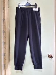 Uniqlo Ultra Stretch Airism 超彈性運動褲 - 女裝 黑色