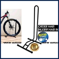 UNIVERSAL BIKE PADDOCK BIKE PADDOCK UNIVERSAL BIKE PADDOCK