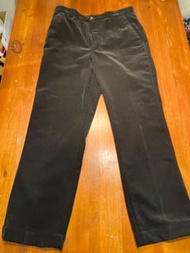 正品Pierre Balmain Jeans男褲#34。購自百貨專櫃。黑色。只穿過2次，近全新，褲長有改過100cm
