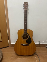 Guitar Yamaha F310