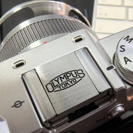 Metal Hot Shoes Cover for Olympus E-M10/OM-1/Mark II/OM-5/PEN EP7 GX9 GX85 GX8 G9 G95 G85 G7 G100K