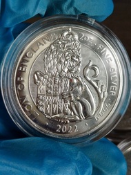 2022年英國都鐸王室神獸系列 - 英格蘭獅王.9999銀幣2盎司（有白斑）2022 Great Britain The Royal Tudor Beasts Series - The Lion of England .9999 Silver BU Coin 2oz （milk spot）