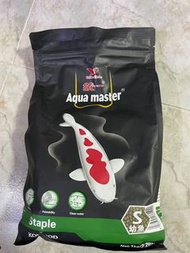 錦鯉飼料一包