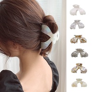 1 Pc Acrylic Hair Claw Colorful Hairclip Hollow Crab Shark Clips Ponytail Holder for Women Hairgrip
