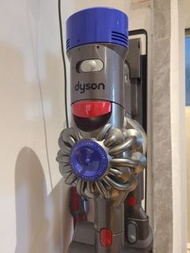 Dyson V8 Fluffy + Brand New battery 🔋