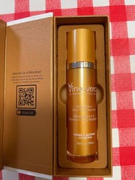 Vine Vera 白藜蘆醇維生素 C 潔面乳