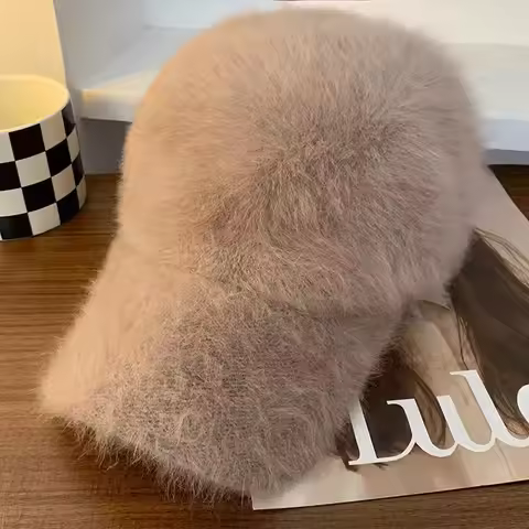 2025 Women's Baseball Cap Rabbit Fur Plu Dubill Cap Circumference Winter WarmFace Slimming White Flu