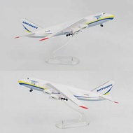 Ukraine AN-124 Transporter 1/400 Display model Aircraft Hadiah Kawan Lelaki