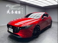 ☺老蕭國際車庫☺ 一鍵就到! 正2021年 Mazda3 5D 2.0旗艦進化型 汽油 魂動紅(92)/實車實價/二手車/認證車/無泡水/無事故/到府賞車/開立發票/元禾/元禾老蕭