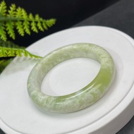 蛇紋玉手镯 57MM 青提奶蓋 冰潤淺綠白岫玉手環 細膩圓融吉祥幸運