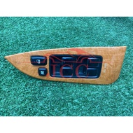 TOYOTA MARK X (GRS120) SWITCH POWER WINDOW FRONT/RIGHT ONLY(WALNUT) [B-1-4]
