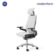 Modernform เก้าอี้ Steelcase ergonomic รุ่น Gesture พนักพิงสูง แบบWrap โครงเงิน หุ้มผ้าสีเทาอ่อน เก้