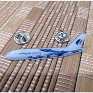 Aircraft Lapel Pin Airbus A380 Malaysia Airlins Metal Pin