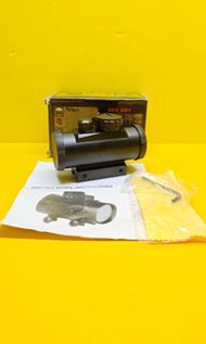 ▶️特價/賤賣◀️、全新貨品、BUSHNELL十字紅綠點全息瞄準鏡 紅綠點瞄準鏡 1x30RD、實物圖片(最後一件/賤賣)