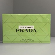 Prada Paradoxe EAU DE PARFUM 普拉達我本莫測香水三件套內含：我本莫測香水30ml經典版+我本莫測香水30ml馥鬱版+我本莫測香水30ml花鏡版