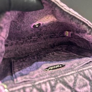 chanel 限定水洗紫色單寧方胖子，夏天背非常好看，比常規方胖子大一點