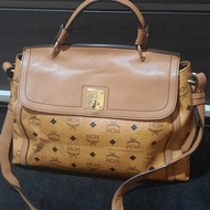 mcm sling bag original wanita kulit