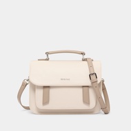 Tracey Camper Messenger Bag