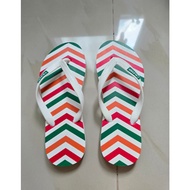 7-Eleven Chevron Summer Flip-Flops | Size: 8/9