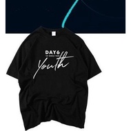 ถูกสุดๆPre เสื้อยืด (T-Shirt) DAY6 - 1ST WORLD TOUR Youth รหัสเต็ม S-5XL ผู้ใหญ่ เสื้อยืด