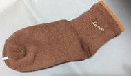 全新品...特價...La new 美容保濕襪 -咖啡色短襪一雙