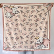 Kiss Me Doll - ผ้าพันคอ/ผ้าคลุมไหล่ Disney ลาย Dumbo ขนาด100x100 cm.