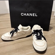 Chanel 熊貓配色全皮休閒鞋 39/24.5