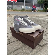 Equip High Charcoal Pathrobas