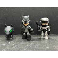 Funko Mystery Minis Dire Wolf, Batman, Robocop