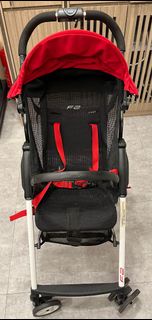 Combi F2 輕量嬰兒車