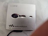 SONY MZ-E700正常可以用md播放機也可以播放MDLP格式MD碟。需要其它配件可以加錢購買。