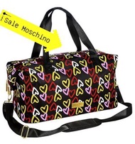🧳 Moschino 愛心滿版 立體Logo行李袋 旅行包 旅行袋