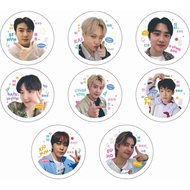 Freebies KPOP PIN BROS EXO/ Freebies Pin Pin Pin diameter 4.4cm EXO