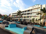 Le Coral Beach Resort and Cafe