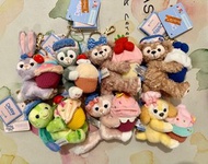 現貨 香港迪士尼 春日甜美探索 蛋糕坐姿 cupcake KC 匙扣 掛件  Linabell Olu Mel CookieAnn Toni Duffy ShellieMay StellaLou 達菲
