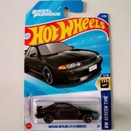 HOT WHEELS CASE A 2025 Nissan Skyline GT-R (BNR32) + CASE Q 2024 Hot Chase Model Diecast 1:64 Scale