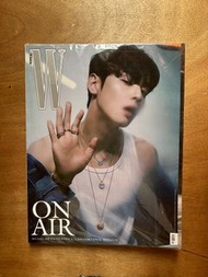 車銀優 ASTRO 封面 2022年11月 W KOREA 雜誌 一本 訂