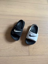 Nike 拖鞋